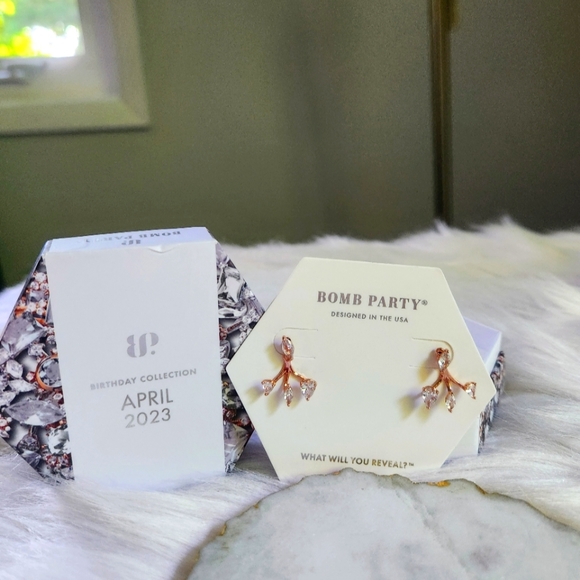 NWT Bomb Party April 'Always Dreaming' Diamond Cubic Zirconia Rose Gold Earrings - Picture 2 of 4